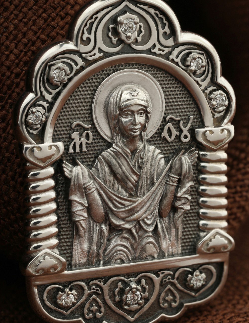 Образок из белого золота c бриллиантами