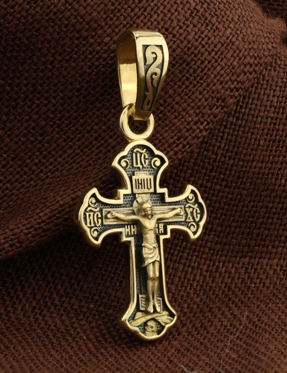 Крест из лимонного золота