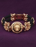 Браслет из золота c эмалью, бриллиантами, шнурком и ониксом