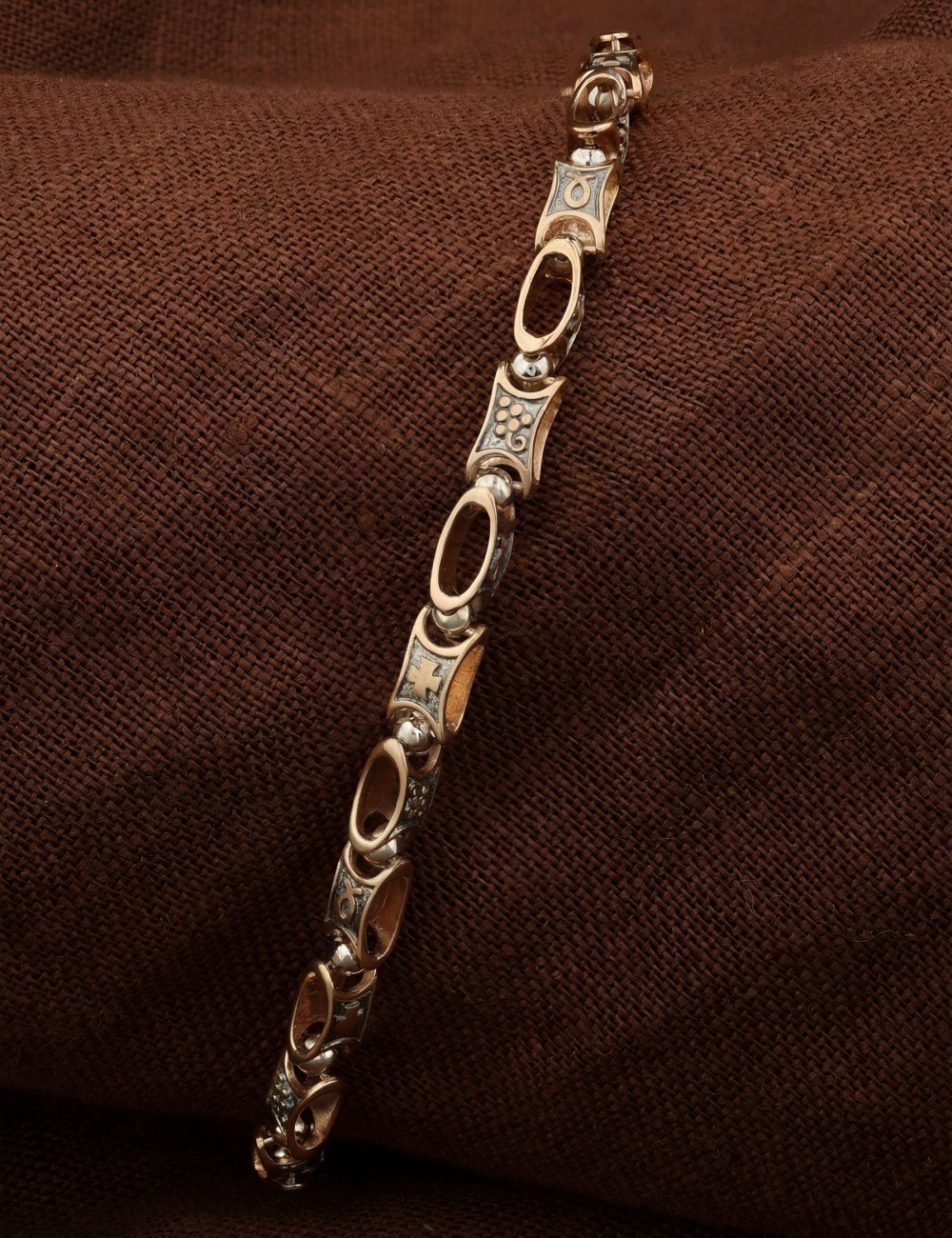 Браслет из золота