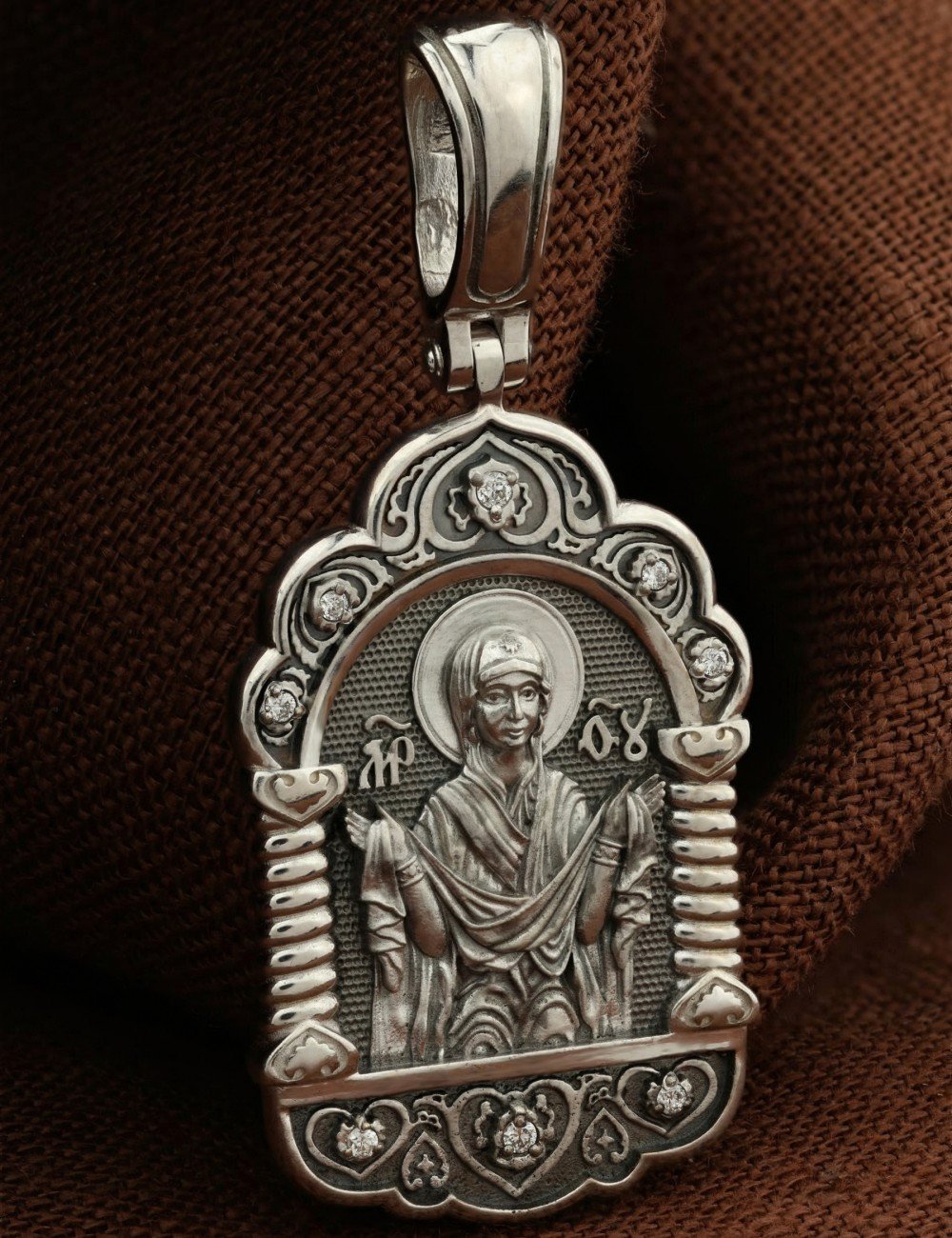 Образок из белого золота c бриллиантами