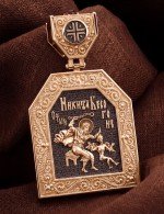 Образок из золота c эмалью и рубином