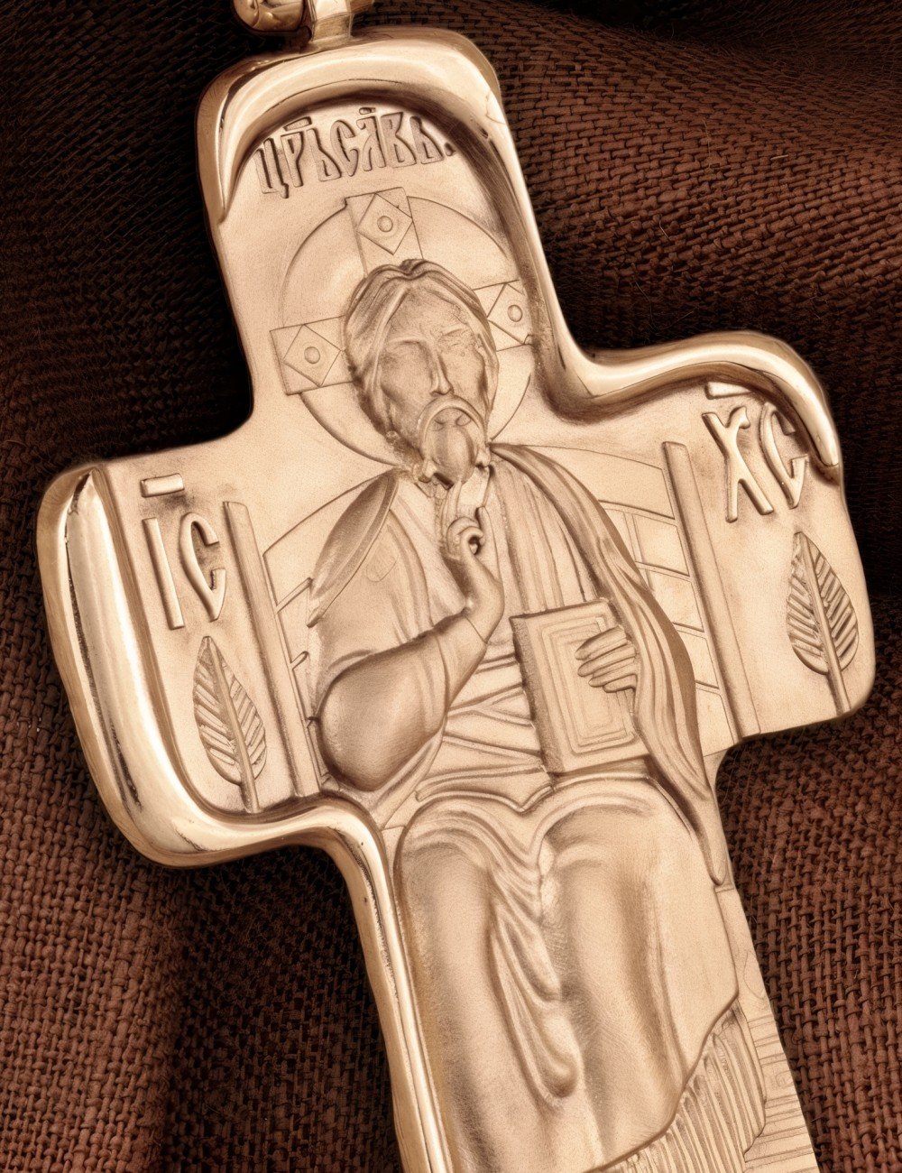 Крест из золота
