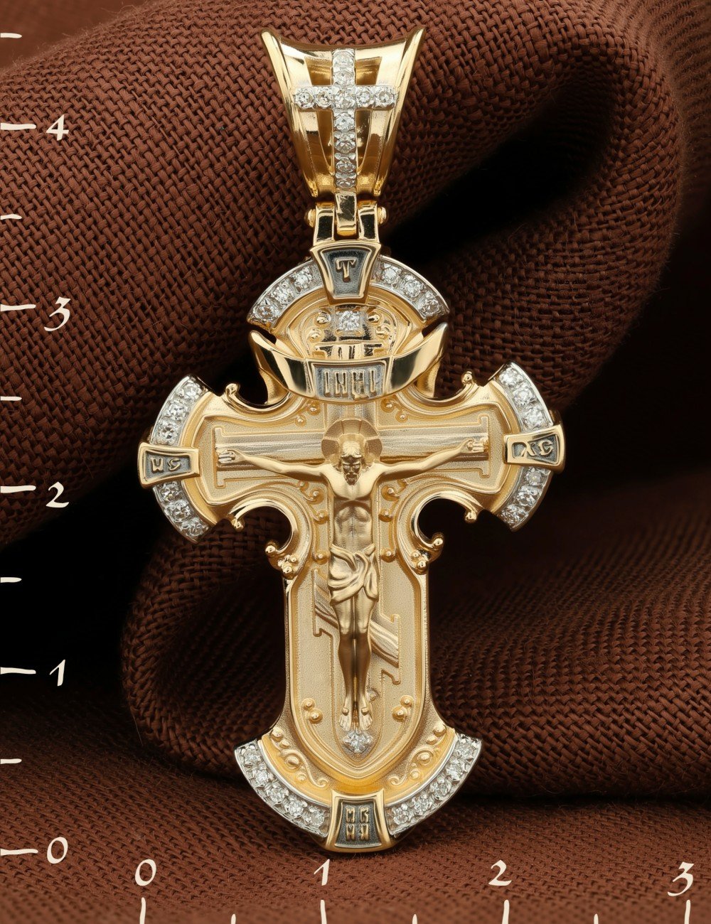 Крест из лимонного золота c бриллиантами