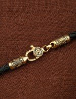 Гайтан из лимонного золота c кожаным шнурком