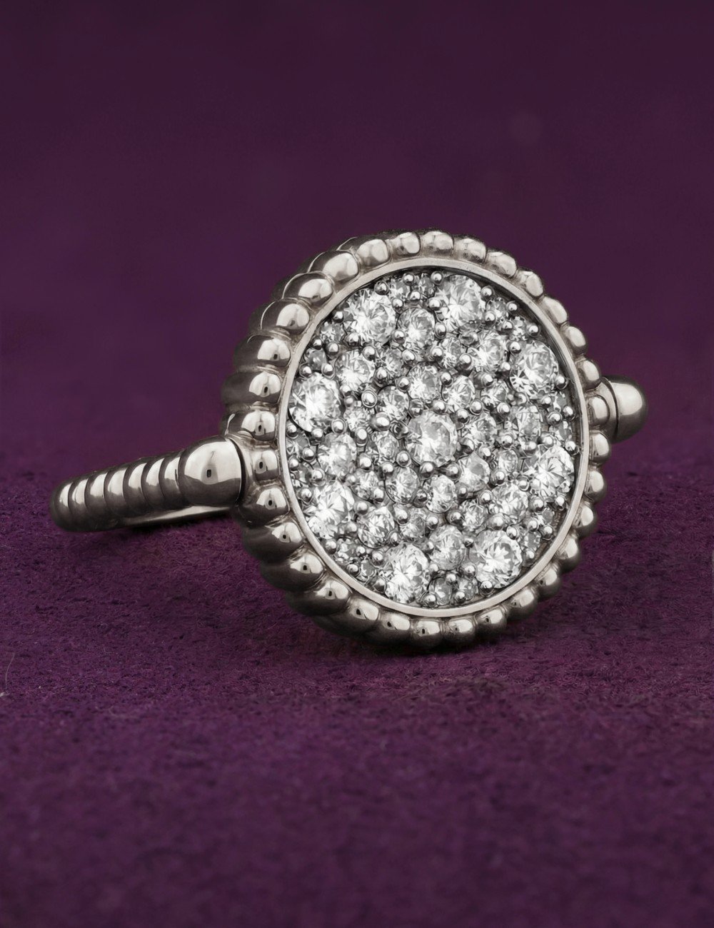 Кольцо из белого золота c бриллиантами