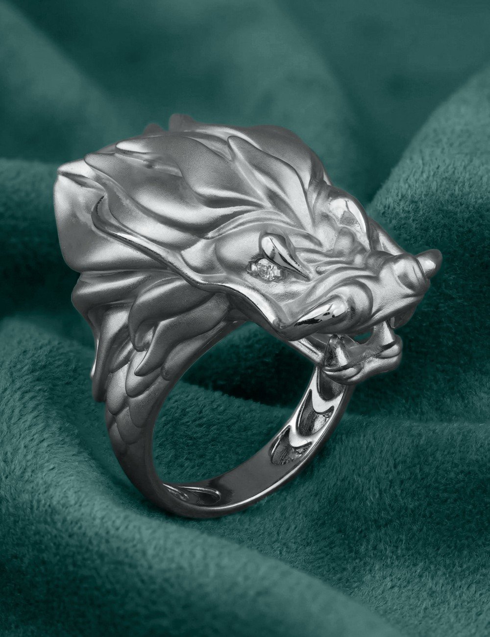 Кольцо из белого золота c бриллиантами