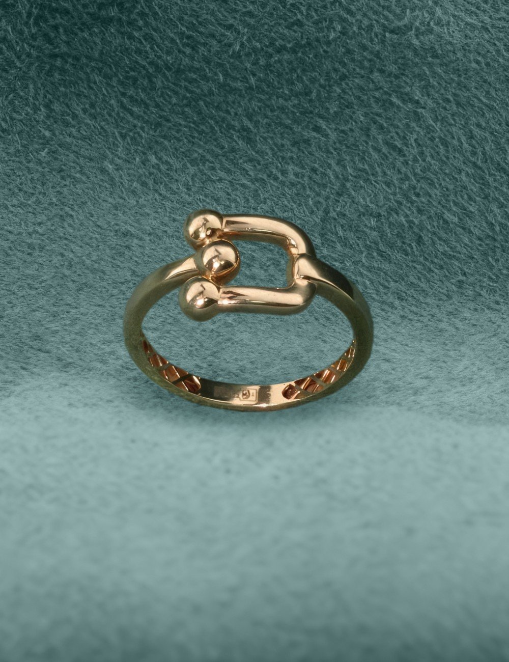 Кольцо из золота