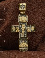 Крест из лимонного золота