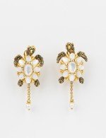 Серьги из лимонного золота c эмалью, жемчугом и перламутром