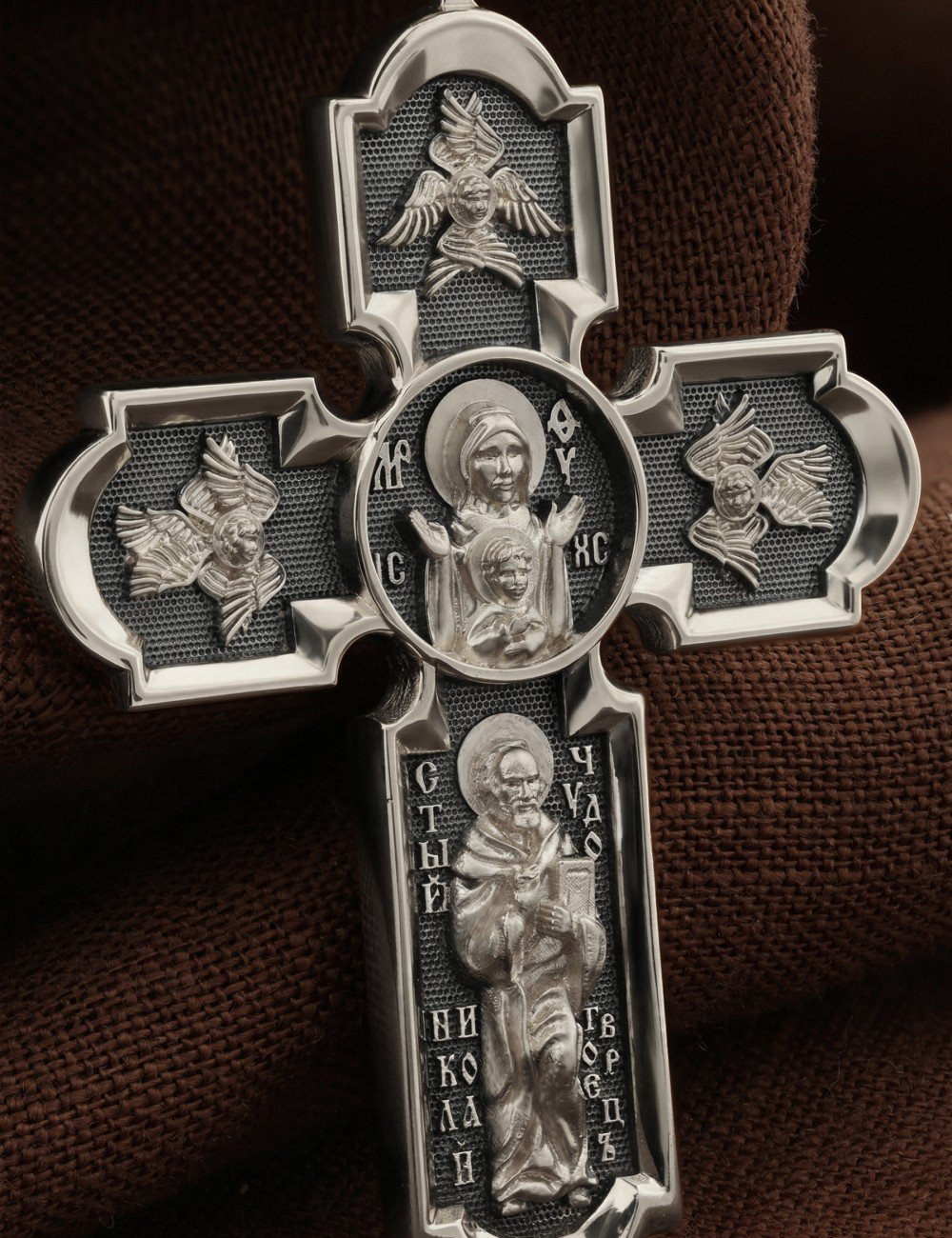 Крест из белого золота