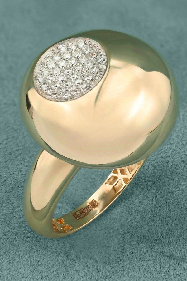 Кольцо из золота c бриллиантами