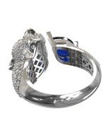 Кольцо из белого золота c бриллиантами, сапфиром и изумрудом