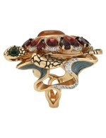 Кольцо из золота c эмалью, фианитом, гранатом и янтарём