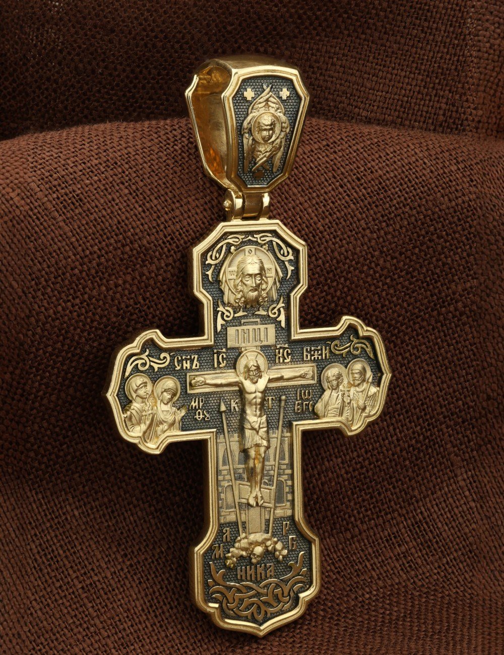 Крест из лимонного золота