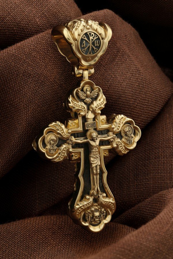 Крест из лимонного золота c эбеновым деревом