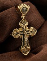 Крест из лимонного золота c эбеновым деревом