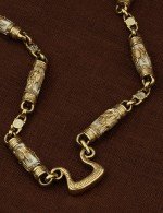 Цепь из лимонного золота c эмалью и бивнем мамонта