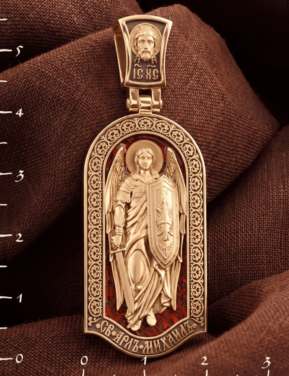 Образок из золота c эмалью