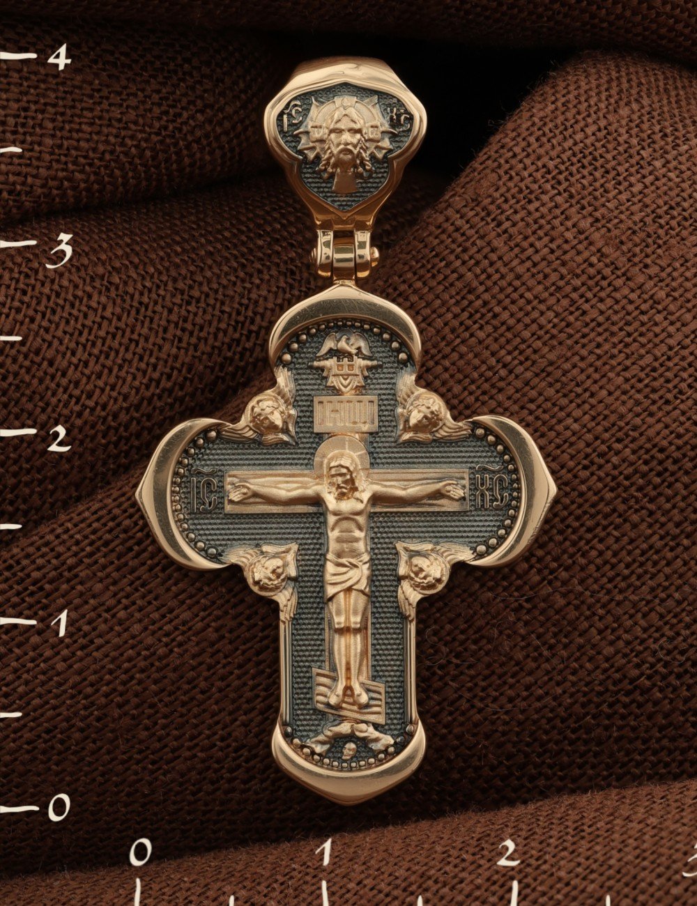 Крест из золота