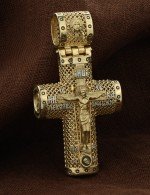 Крест из лимонного золота