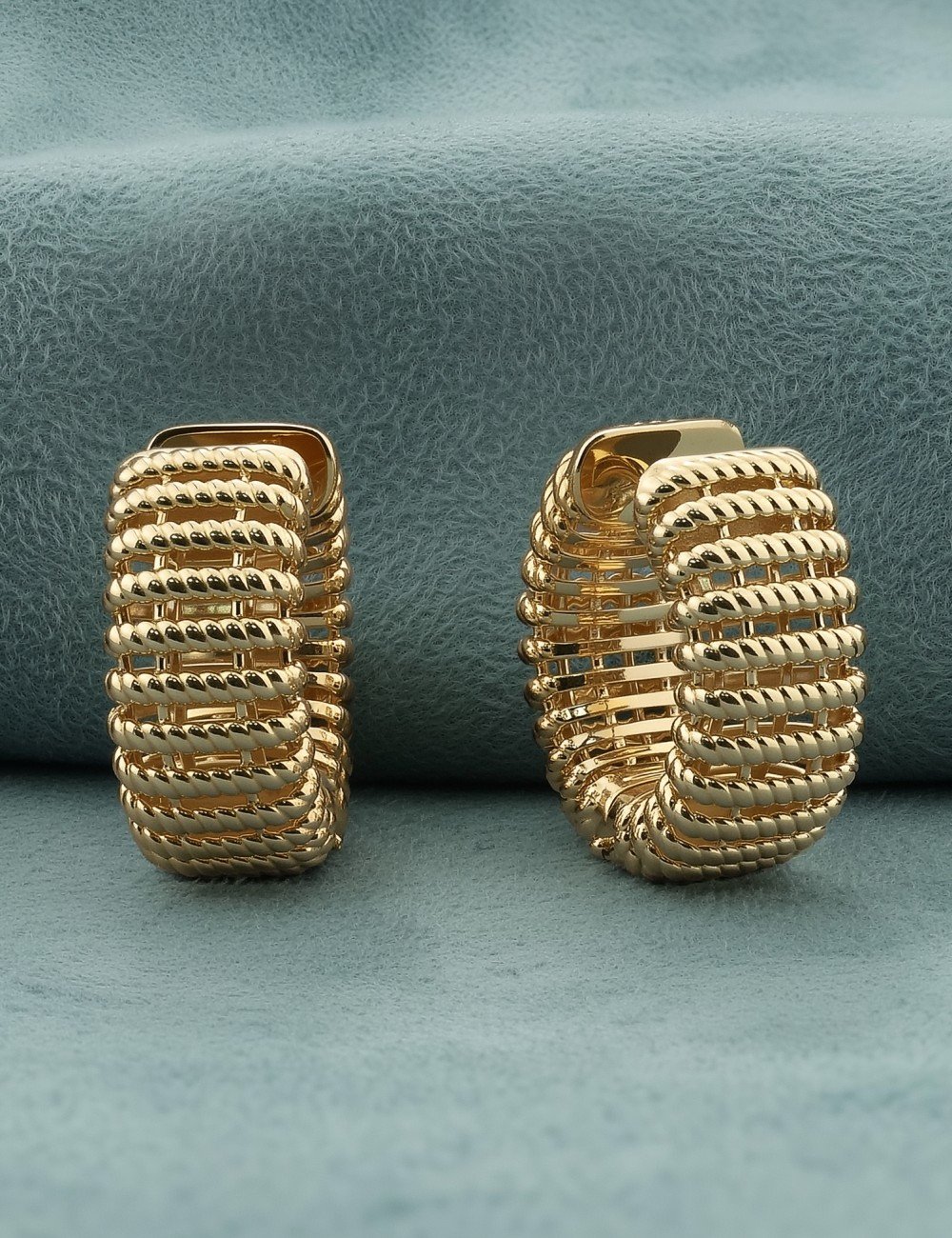 Серьги из золота