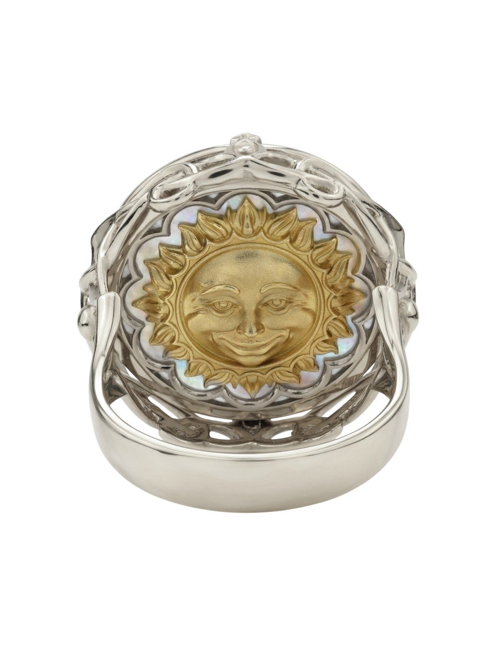 Кольцо из белого золота c ониксом и перламутром