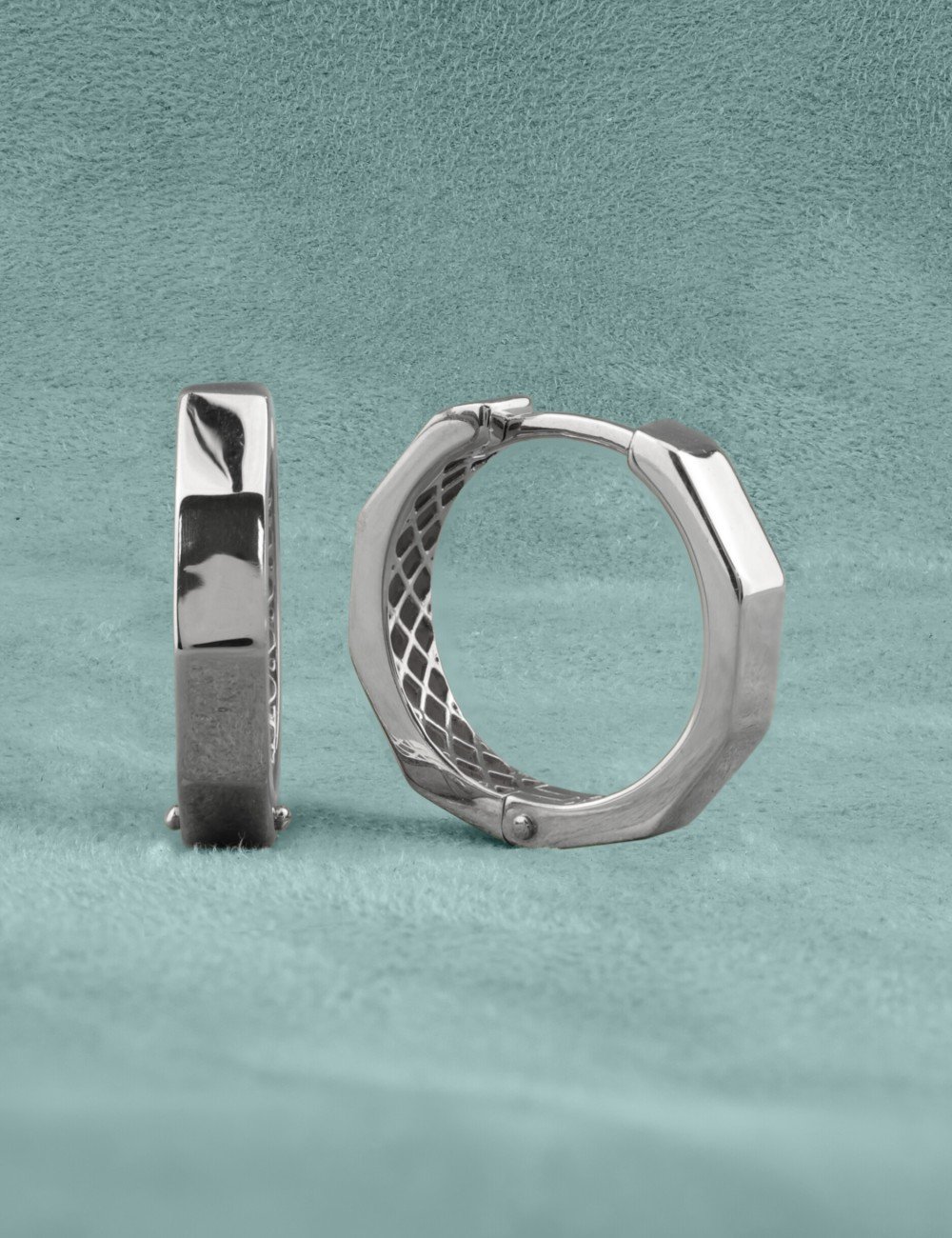 Серьги из белого золота