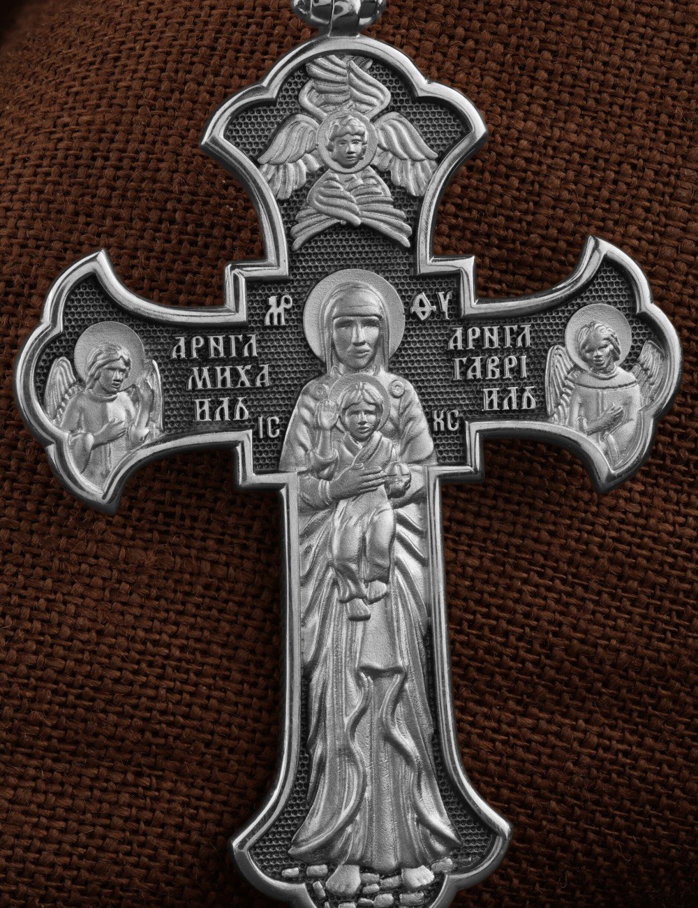 Крест из белого золота