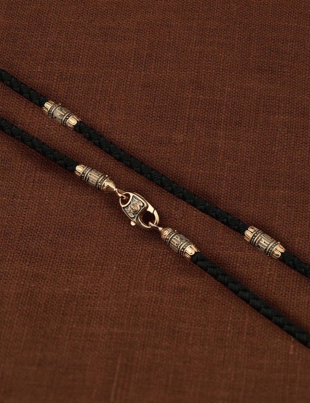 Шнурок шёлковый из золота c шёлковым шнурком