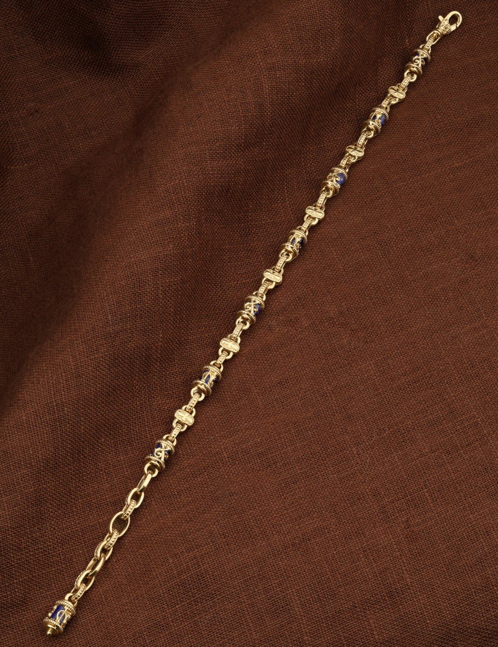 Браслет из лимонного золота c лазуритом