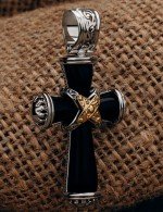 Крест из серебра и золота c ониксом и рубином