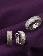 Серьги из белого золота c бриллиантами