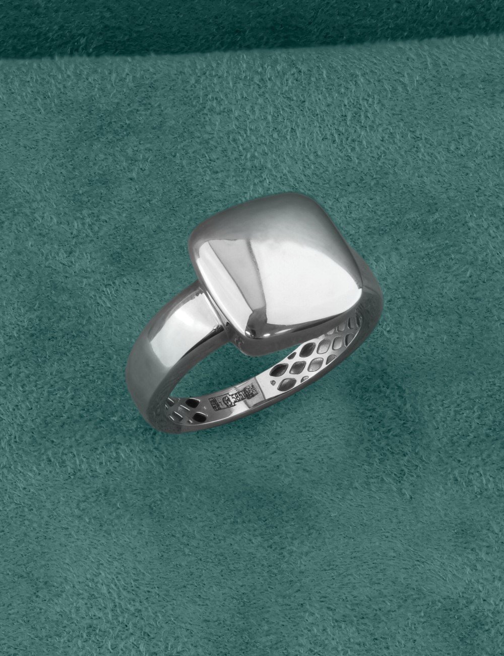 Кольцо из белого золота