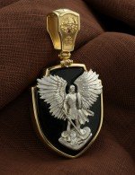 Образок из лимонного золота c эмалью и ониксом