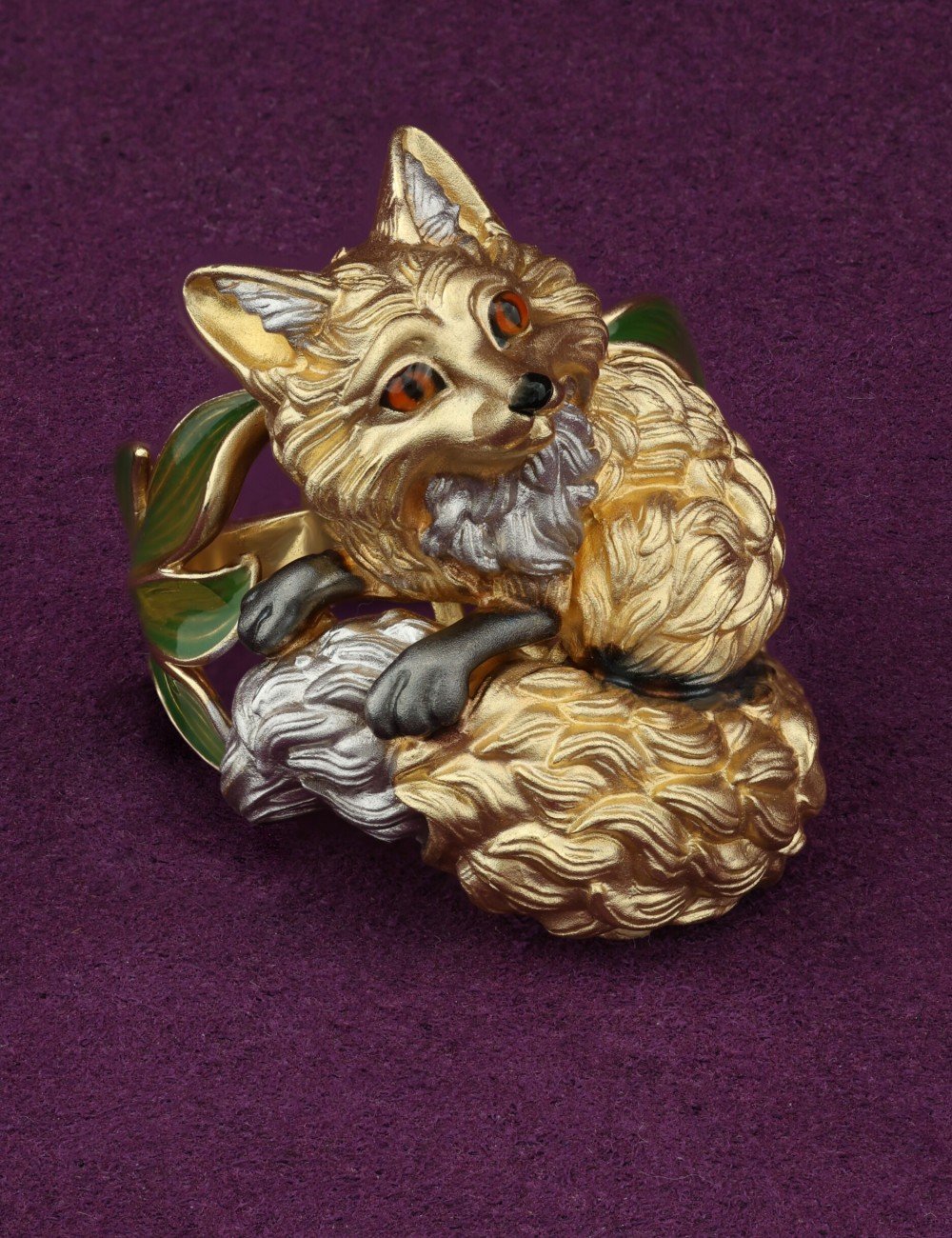 Кольцо из лимонного золота c эмалью