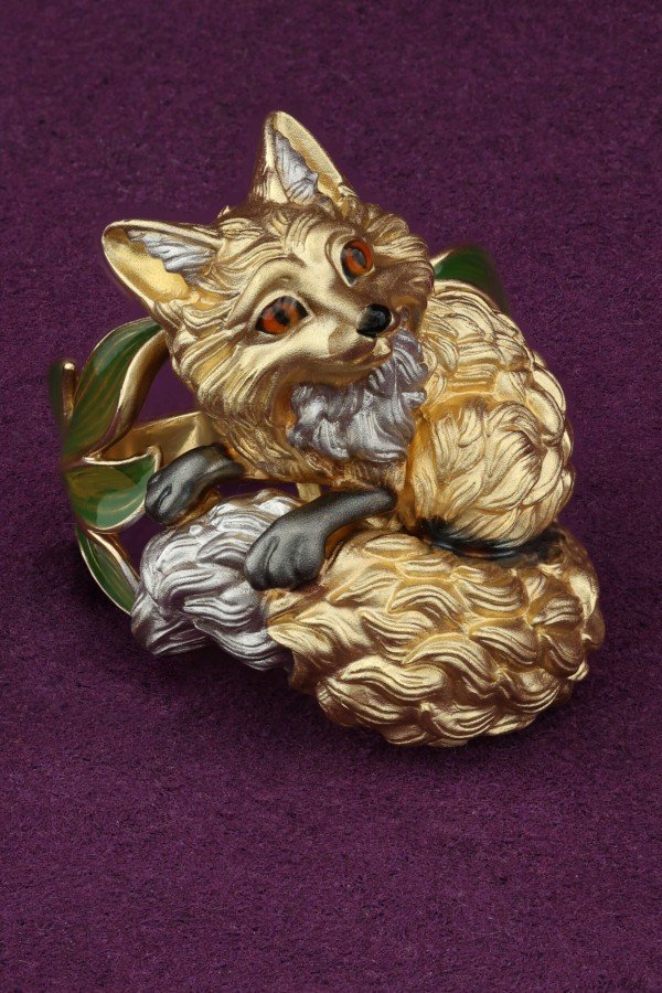 Кольцо из лимонного золота c эмалью