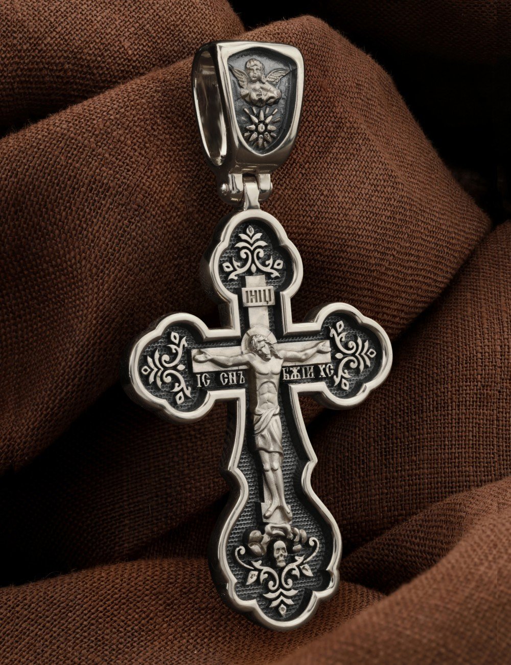 Крест из белого золота