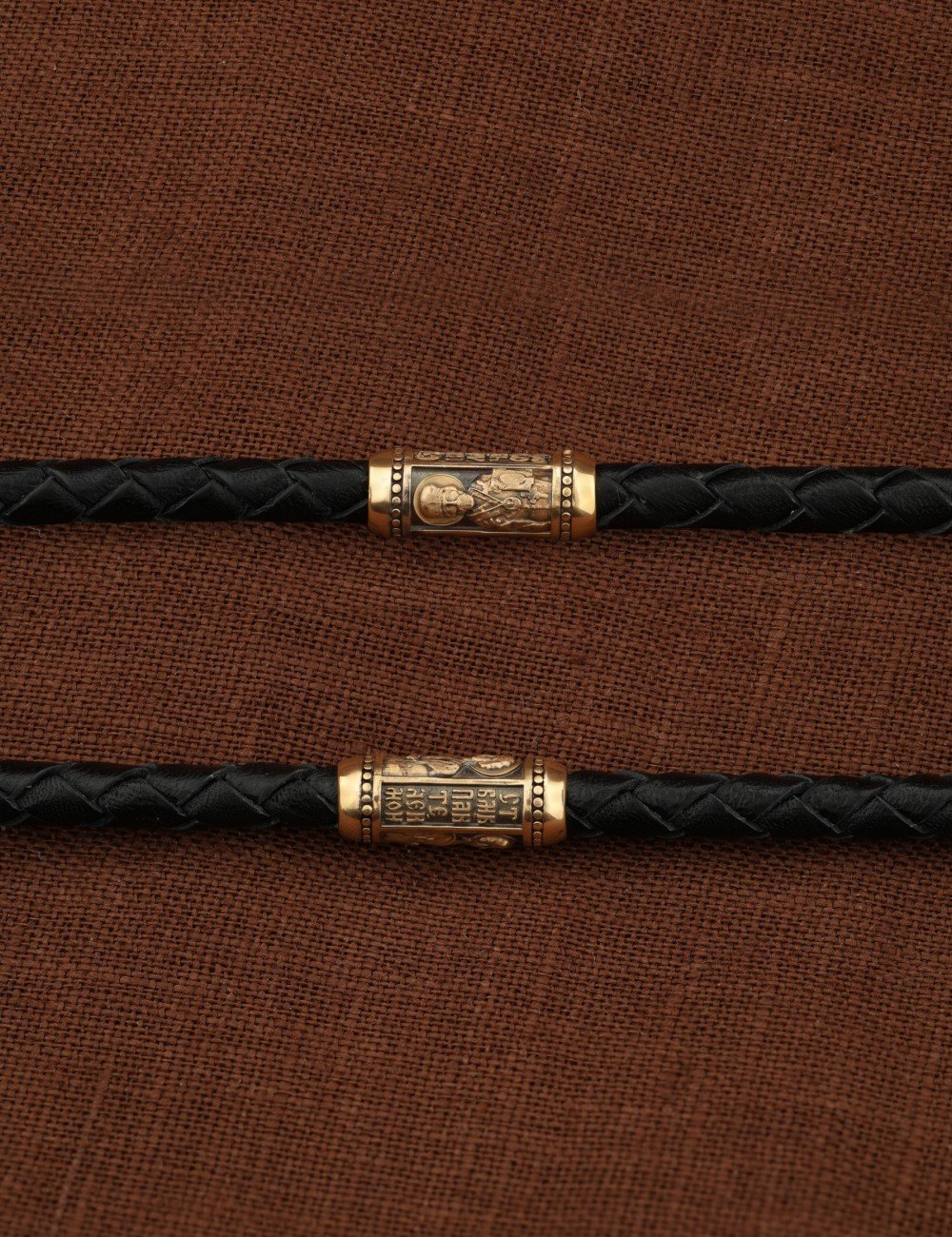 Гайтан из золота c кожаным шнурком