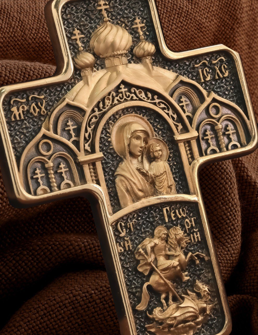 Крест из золота