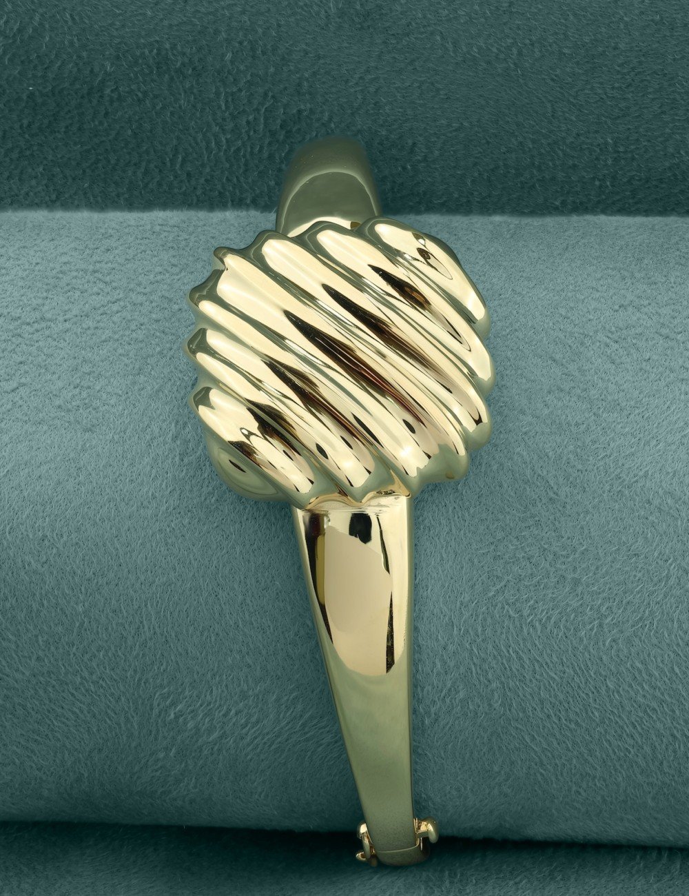 Браслет из лимонного золота