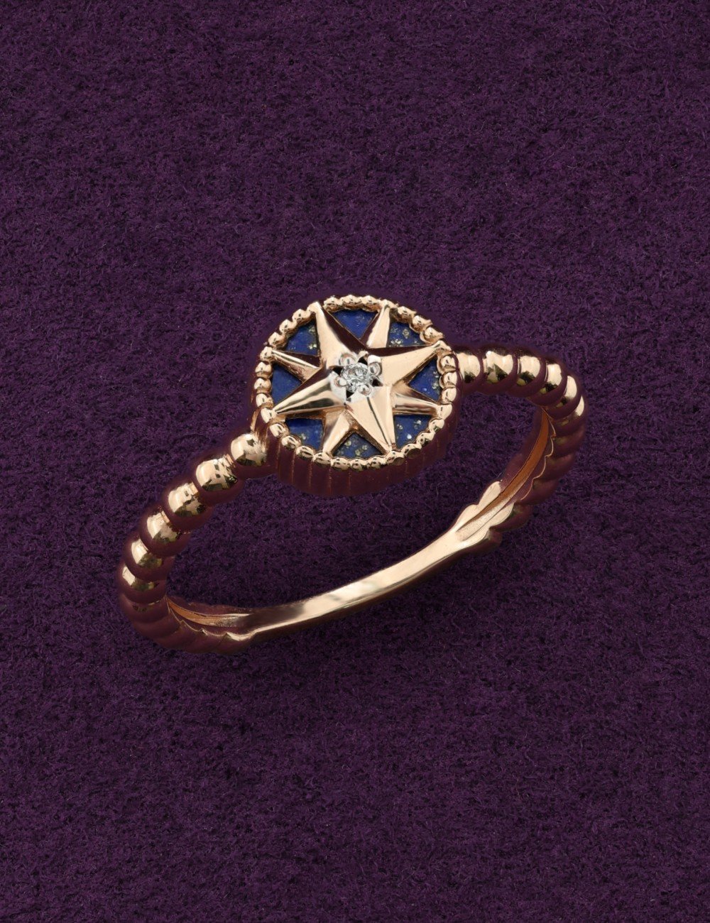 Кольцо из лимонного золота c бриллиантами и лазуритом