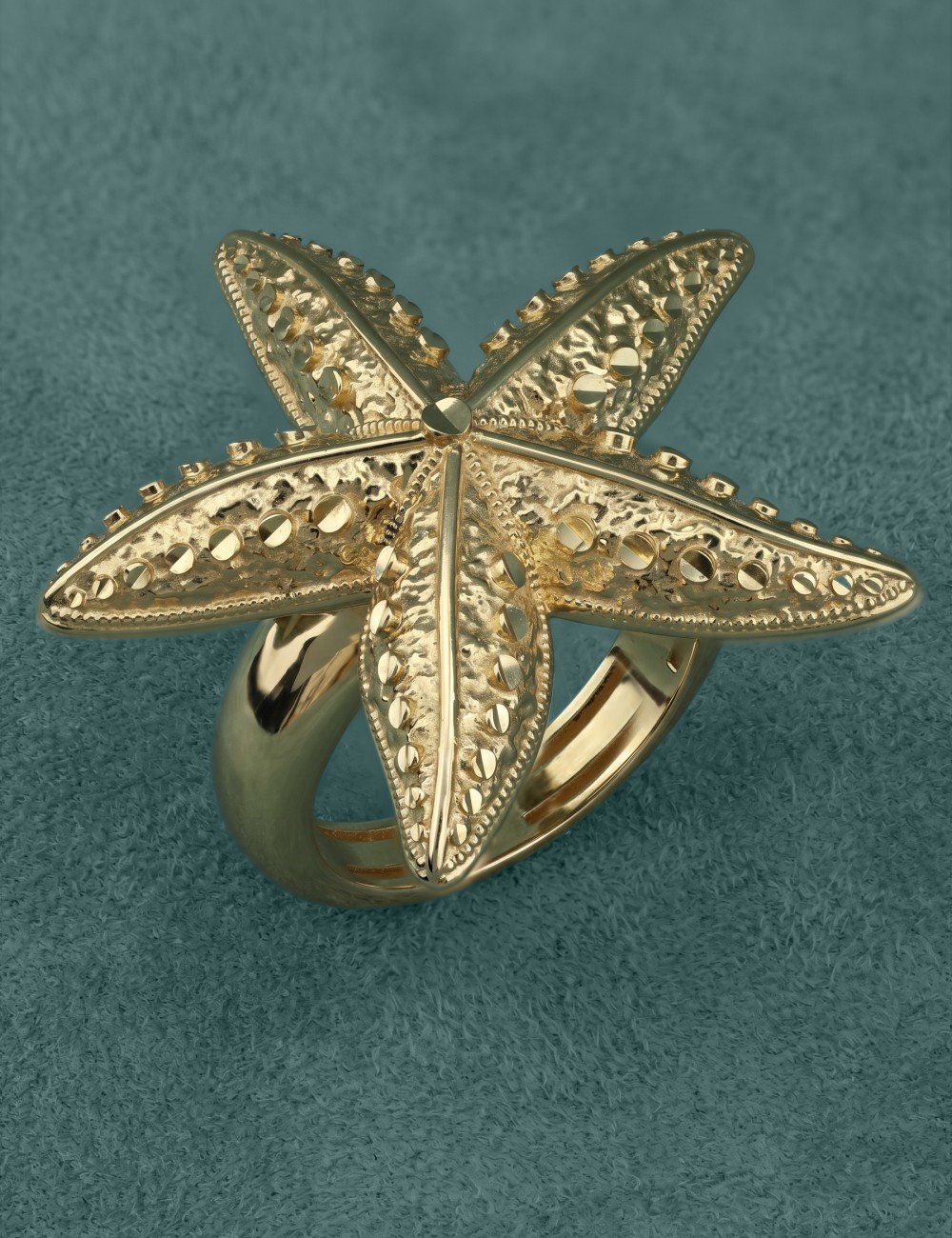 Кольцо из лимонного золота c рубином