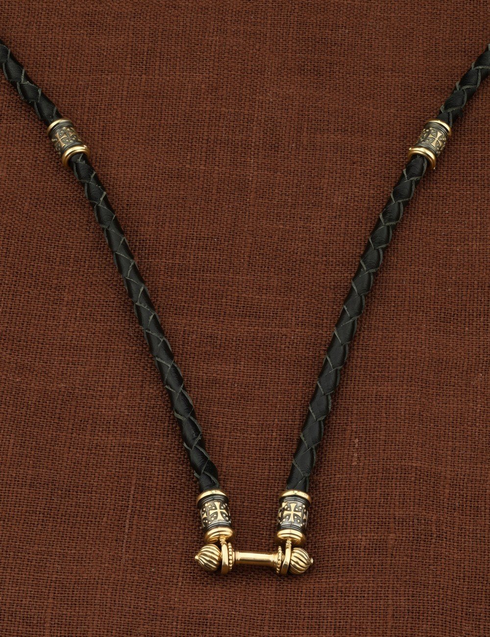 Гайтан из лимонного золота c кожаным шнурком