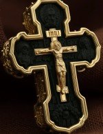 Крест из лимонного золота c эбеновым деревом