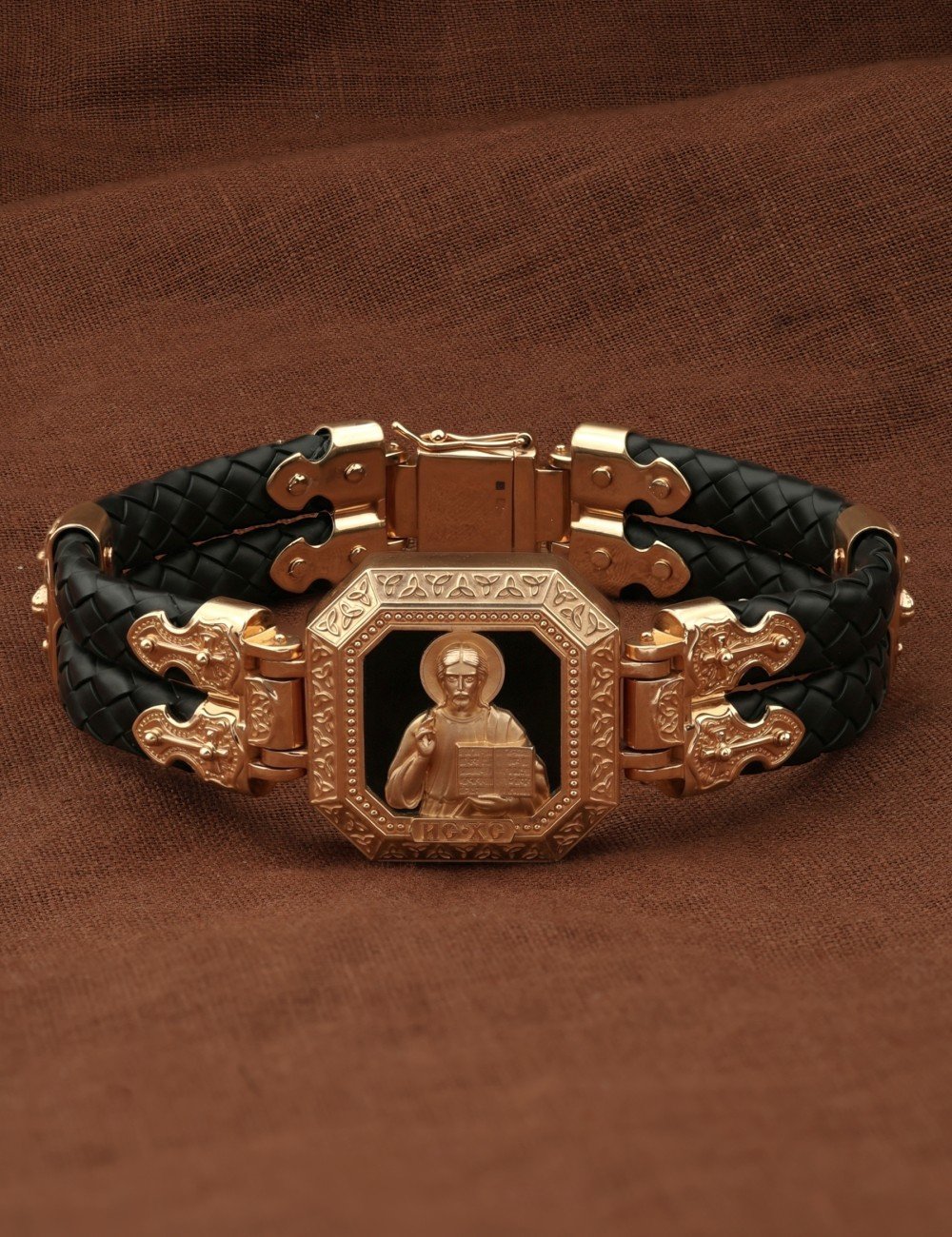 Браслет из золота c шнурком и ониксом