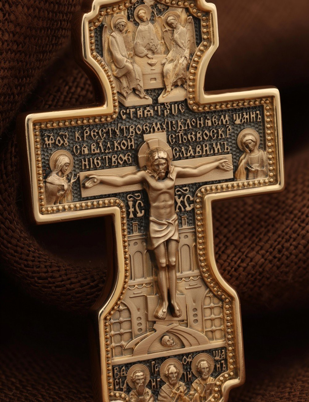 Крест из золота