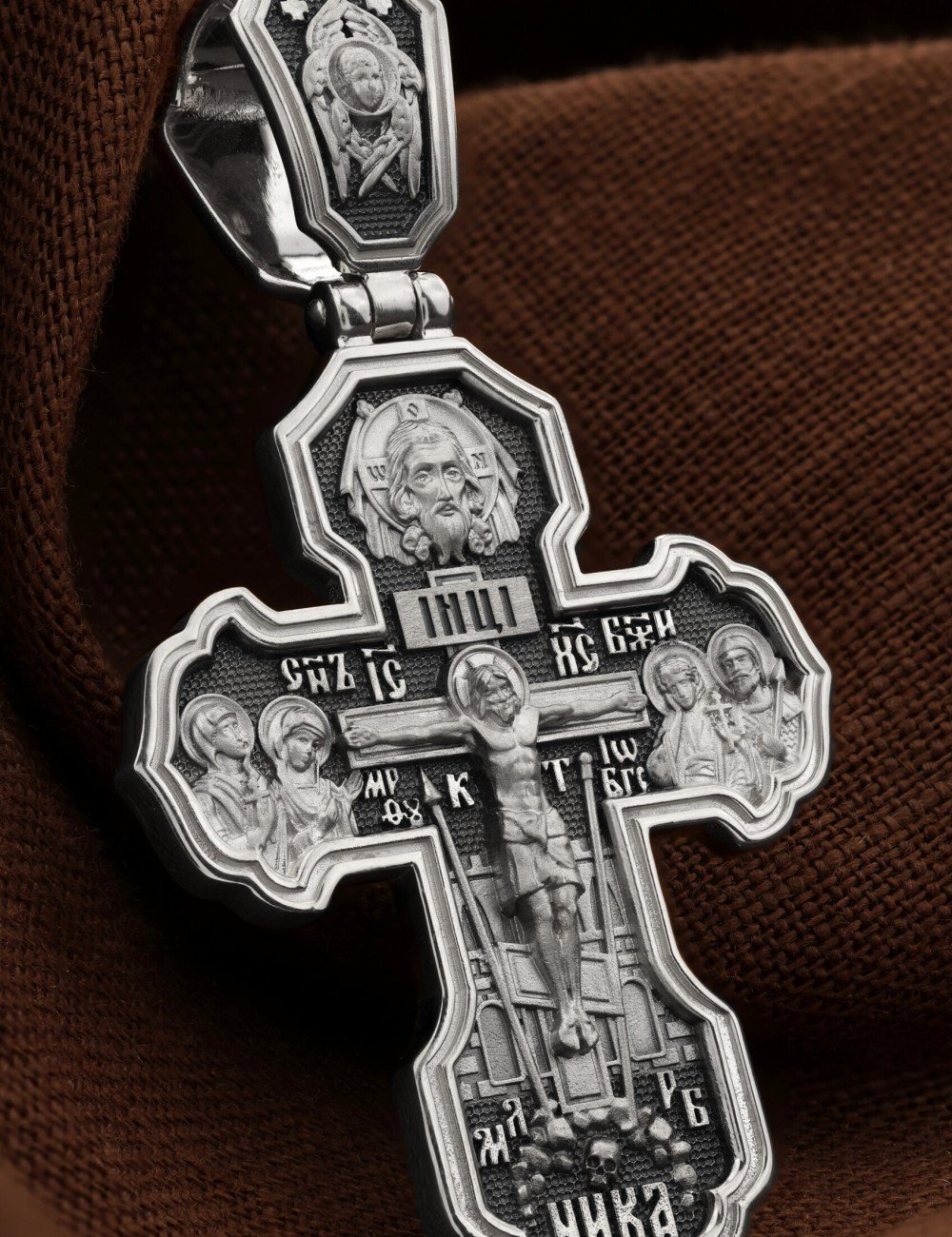 Крест из белого золота