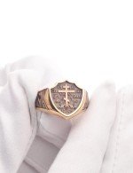 Кольцо из золота