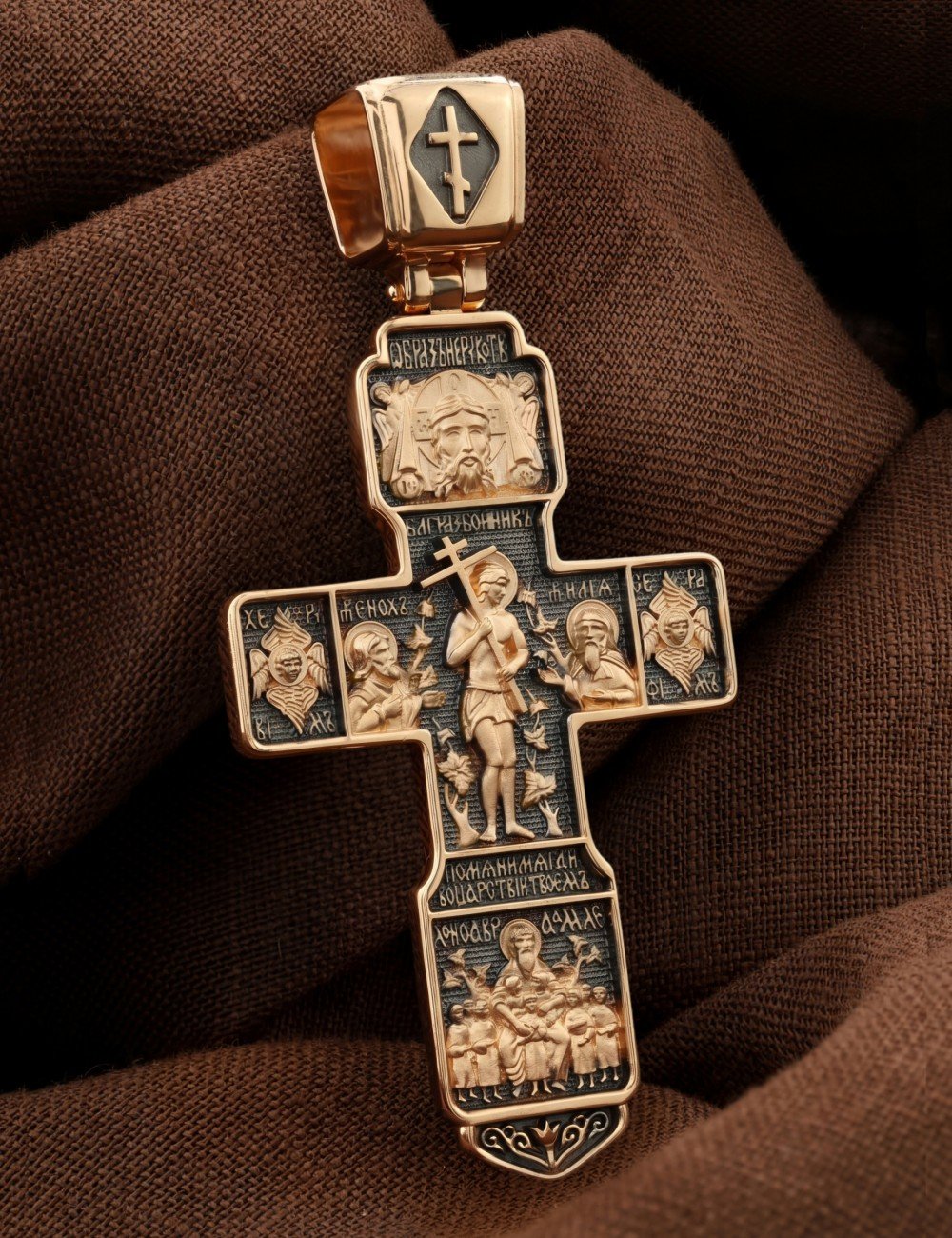 Крест из золота